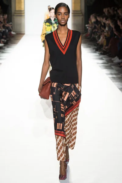 Look 23